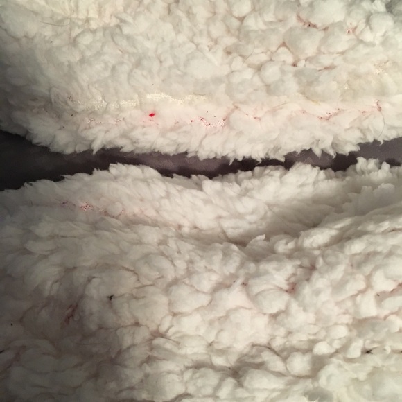 Red and White Sherpa Lined Slippers - Picture 8 of 8